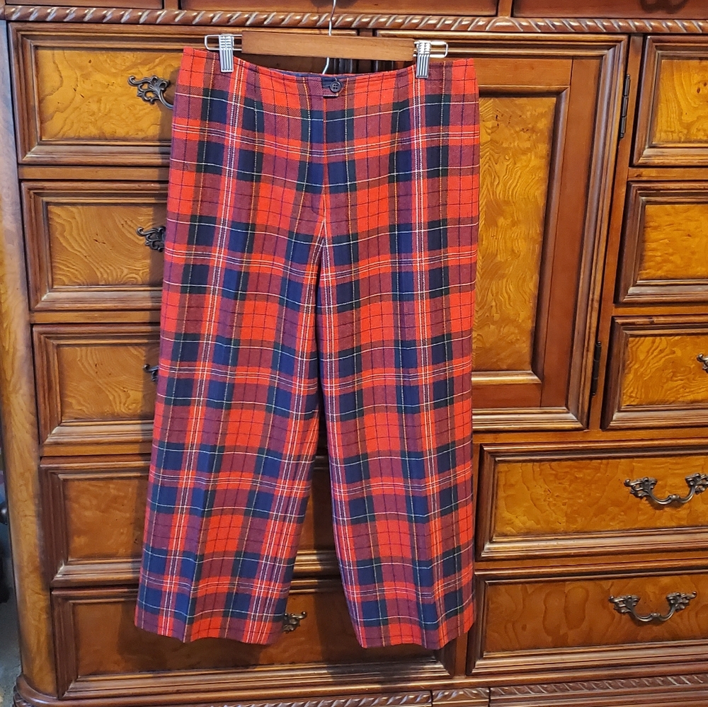 VTG PENDLETON red plaid wool cropped pants size 18, fits M - Picture 4 of 5
